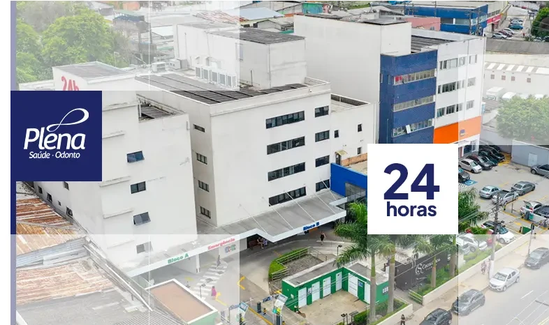 Vista aérea do Hospital Previna São Paulo, da rede Plena Saúde, com o selo de atendimento 24 horas